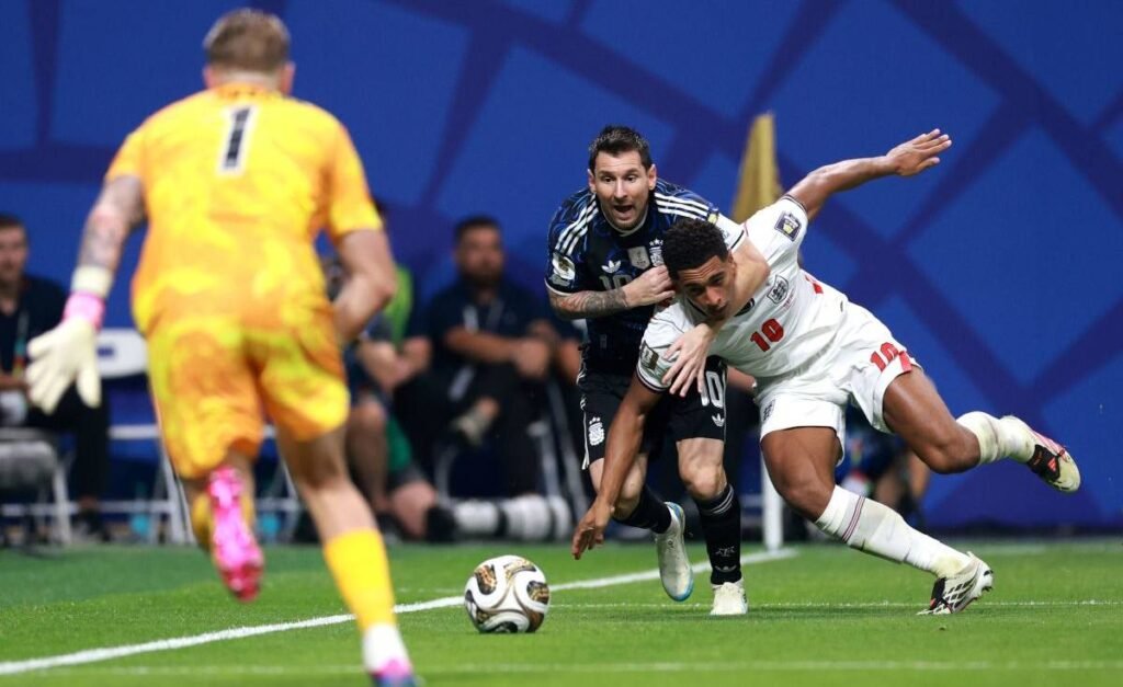 England 1-2 Argentina Highlights: Martinez Header Sends La Albiceleste to World Cup Final